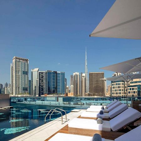 Hyde Hotel Dubai Bagian luar foto View from the rooftop pool