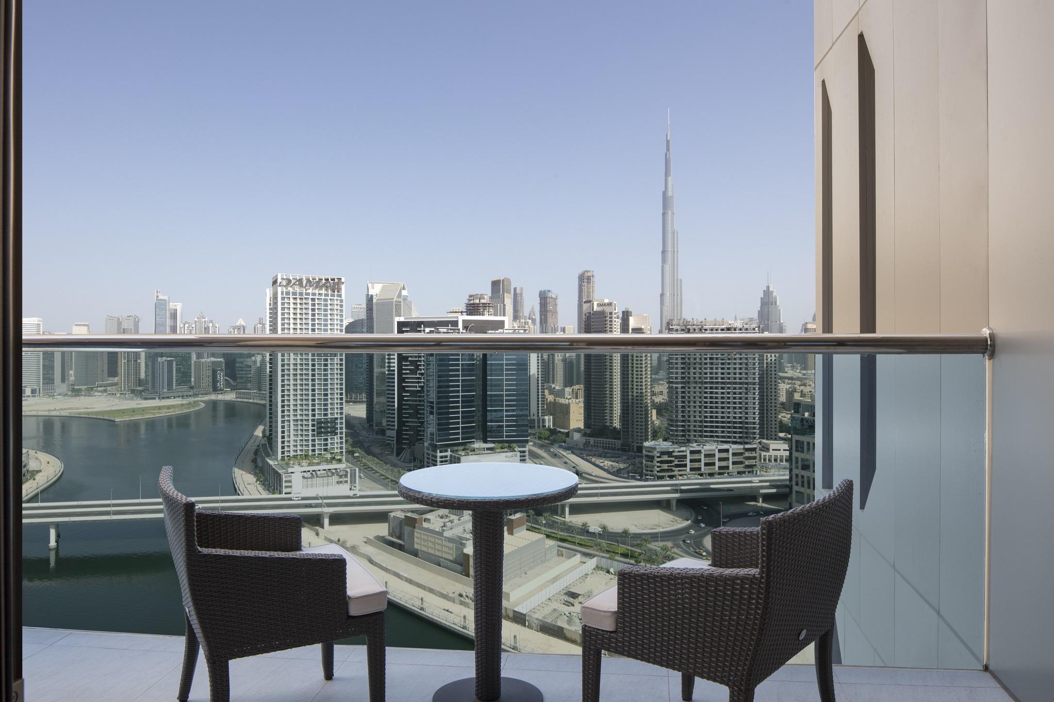 Hyde Hotel Dubai Bagian luar foto View from the balcony of a typical apartment