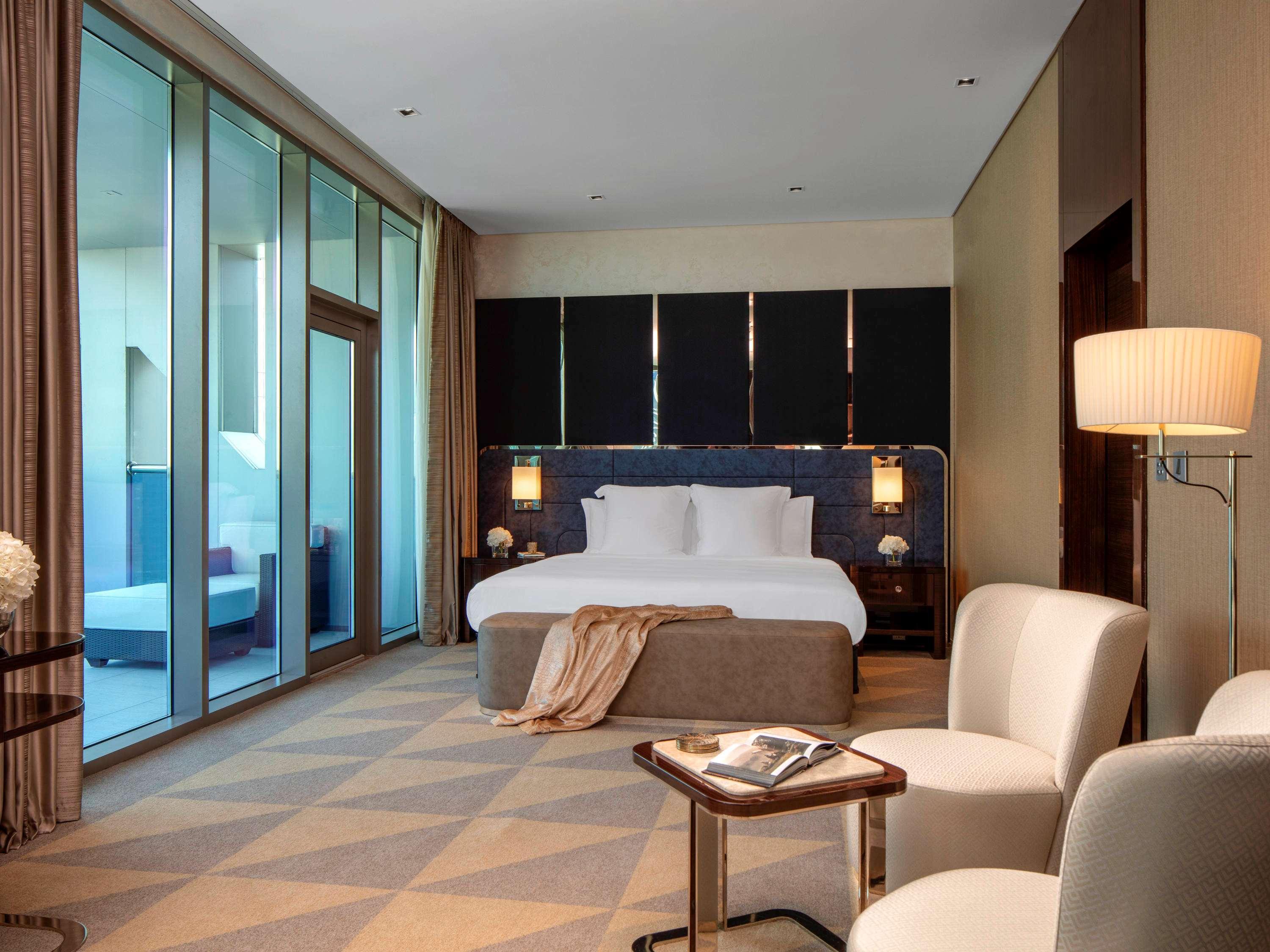 Hyde Hotel Dubai Bagian luar foto A bedroom at the hotel