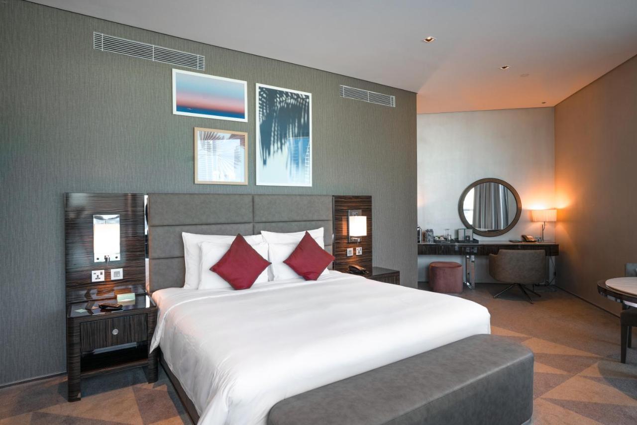 Hyde Hotel Dubai Bagian luar foto A bedroom at the hotel
