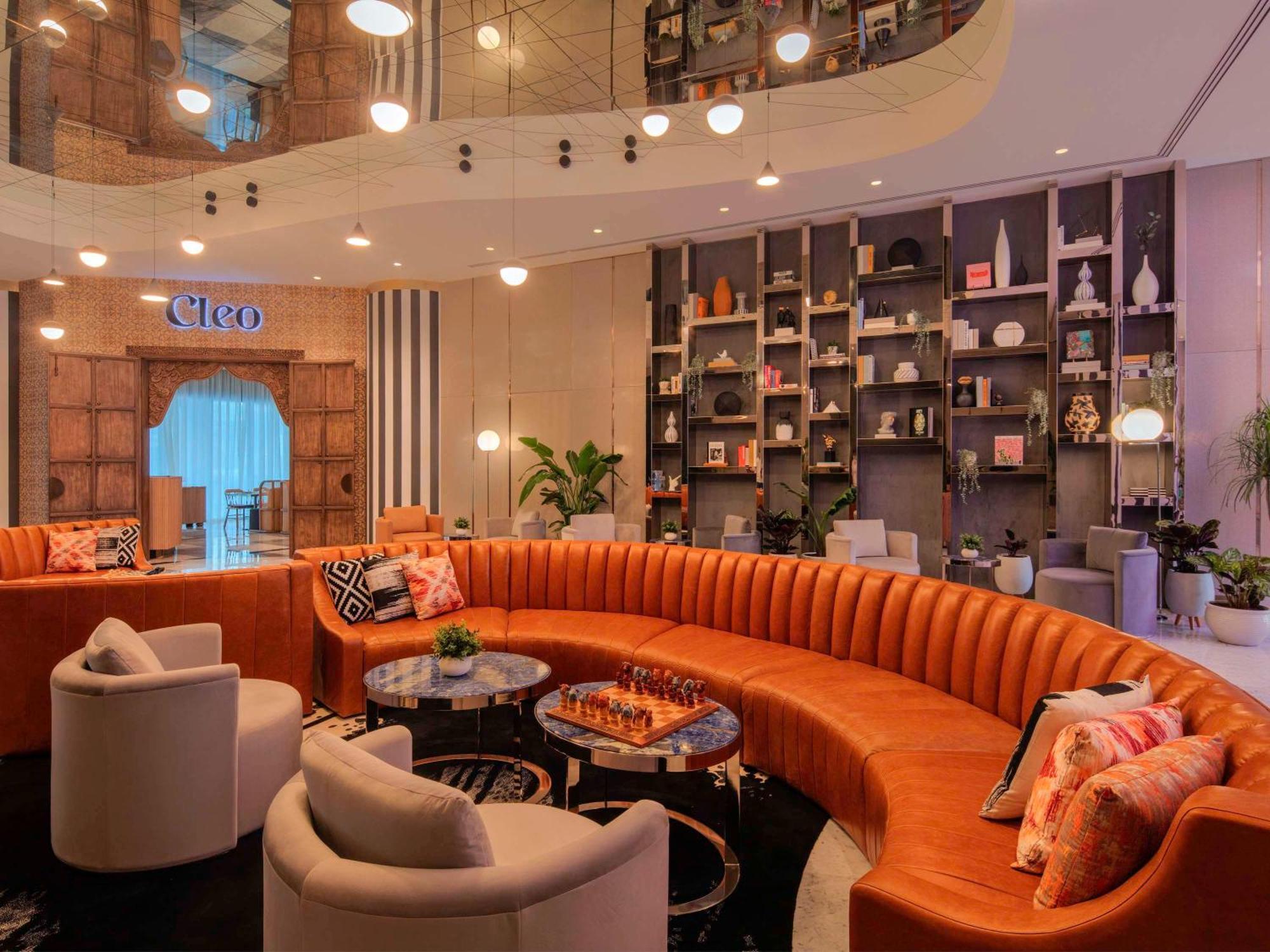 Hyde Hotel Dubai Bagian luar foto The lobby of the hotel