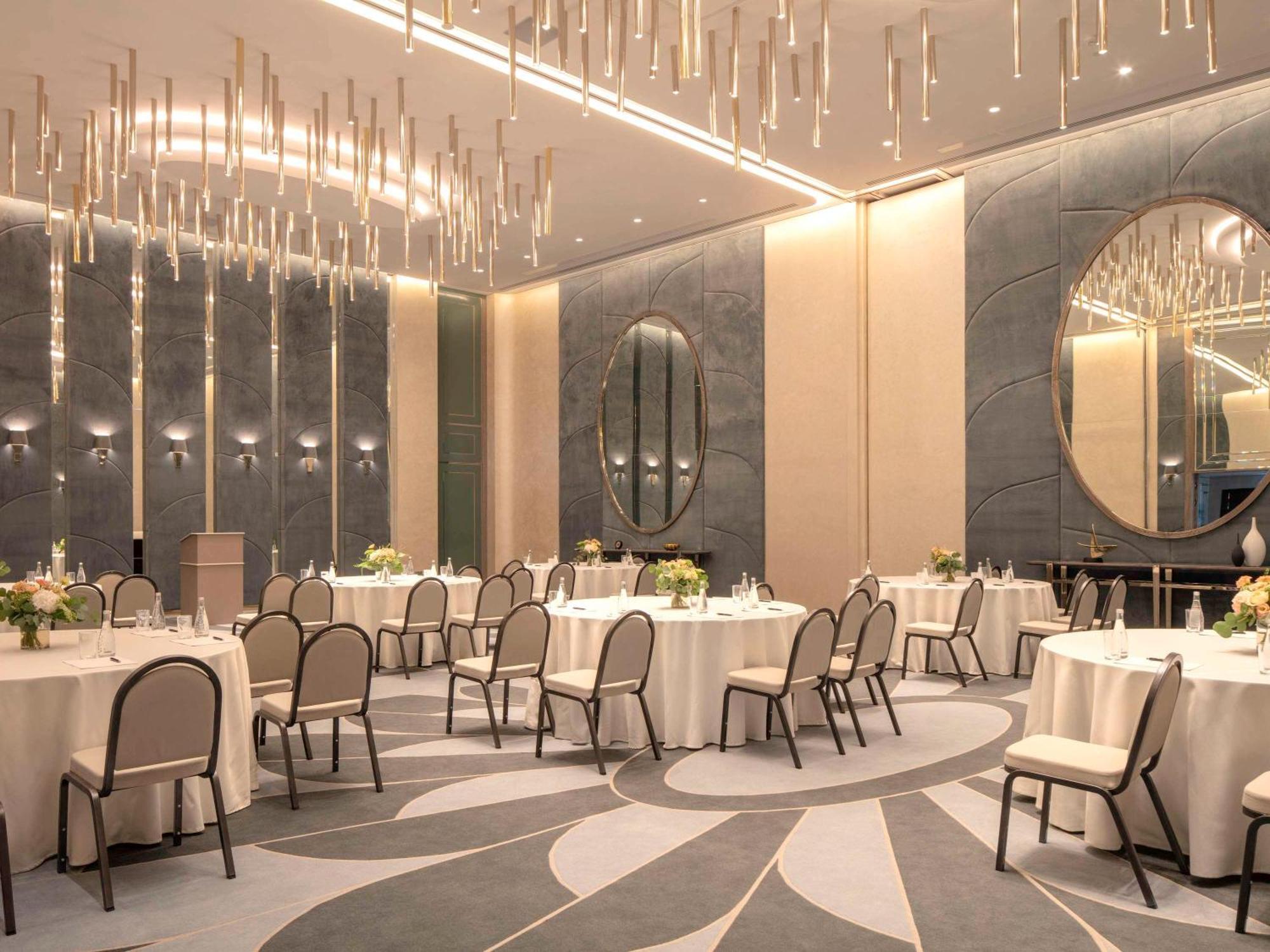 Hyde Hotel Dubai Bagian luar foto The ballroom